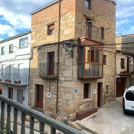 La Casita De Arribes 퍼모셀