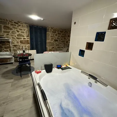 La Casita De Arribes 퍼모셀
